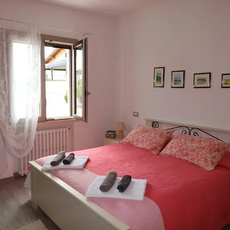 Casacobelli Сasa de vacaciones Monzambano